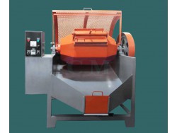 เครื่องขัดผิวโลหะแบบถังกลิ้ง หินขัดชนิดต่างๆ น้ำยาขัดเงา / C M INTERSUPPLY LTD., PAR