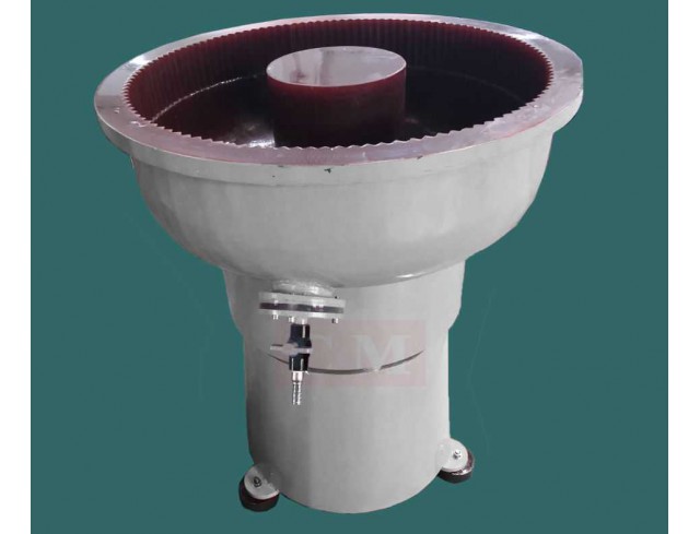  เครื่องขัดผิวโลหะแบบเขย่า (ไม่มีสะพานแยกชิ้นงาน) / Vibratory Finishing Machine
