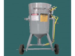   เครื่องพ่นทรายกลางแจ้ง / Pressure Blasting Machine