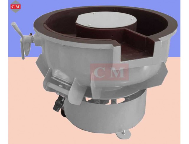  เครื่องขัดผิวโลหะแบบเขย่า (มีสะพานแยกชิ้นงาน) (Vibratory finishing machine with Separator)  