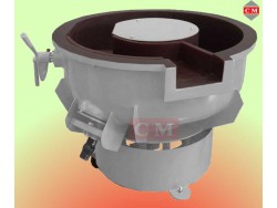 ขาย เครื่องขัดผิวโลหะแบบเขย่า (มีสะพานแยกชิ้นงาน) (Vibratory finishing machine with Separator) 