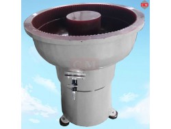   เครื่องขัดผิวโลหะแบบเขย่า (ไม่มีสะพานแยกชิ้นงาน) / Vibratory Finishing Machine