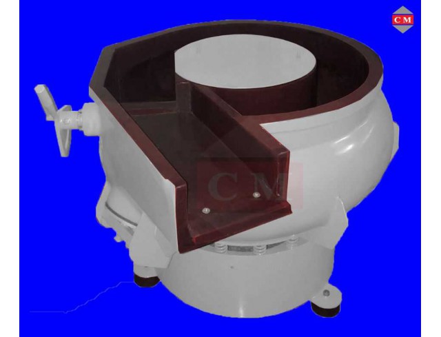 เครื่องขัดผิวโลหะแบบเขย่า (มีสะพานแยกชิ้นงาน) (Vibratory finishing machine with Separator) 