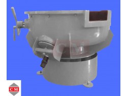   เครื่องขัดผิวโลหะแบบเขย่า (มีสะพานแยกชิ้นงาน) (Vibratory finishing machine with Separator) 