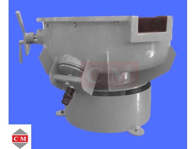   เครื่องขัดผิวโลหะแบบเขย่า (มีสะพานแยกชิ้นงาน) (Vibratory finishing machine with Separator) 