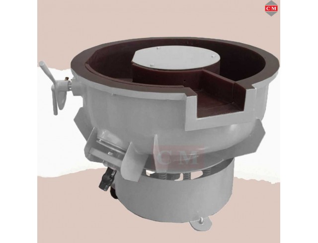 เครื่องขัดผิวโลหะแบบเขย่า (มีสะพานแยกชิ้นงาน) (Vibratory finishing machine with Separator) 