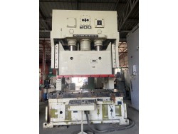 #ขายเครื่องปั้มโลหะมือสอง #Used Press KOMATSU 200 Ton Model : OBW200-2