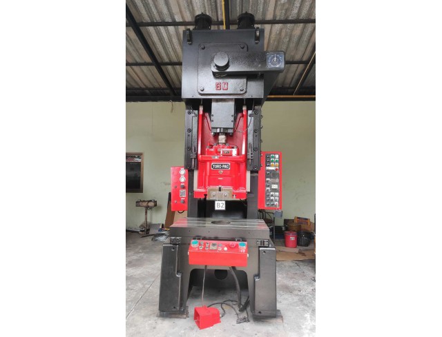 เครื่องปั้ม AMADA 80 ton