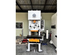 เครื่องปั๊มเหล็ก Aida 35 Ton 